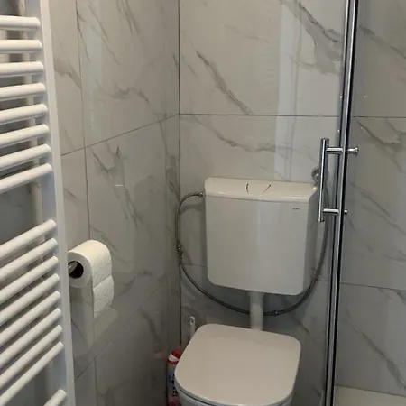 Klavdija Mos Apartamento *